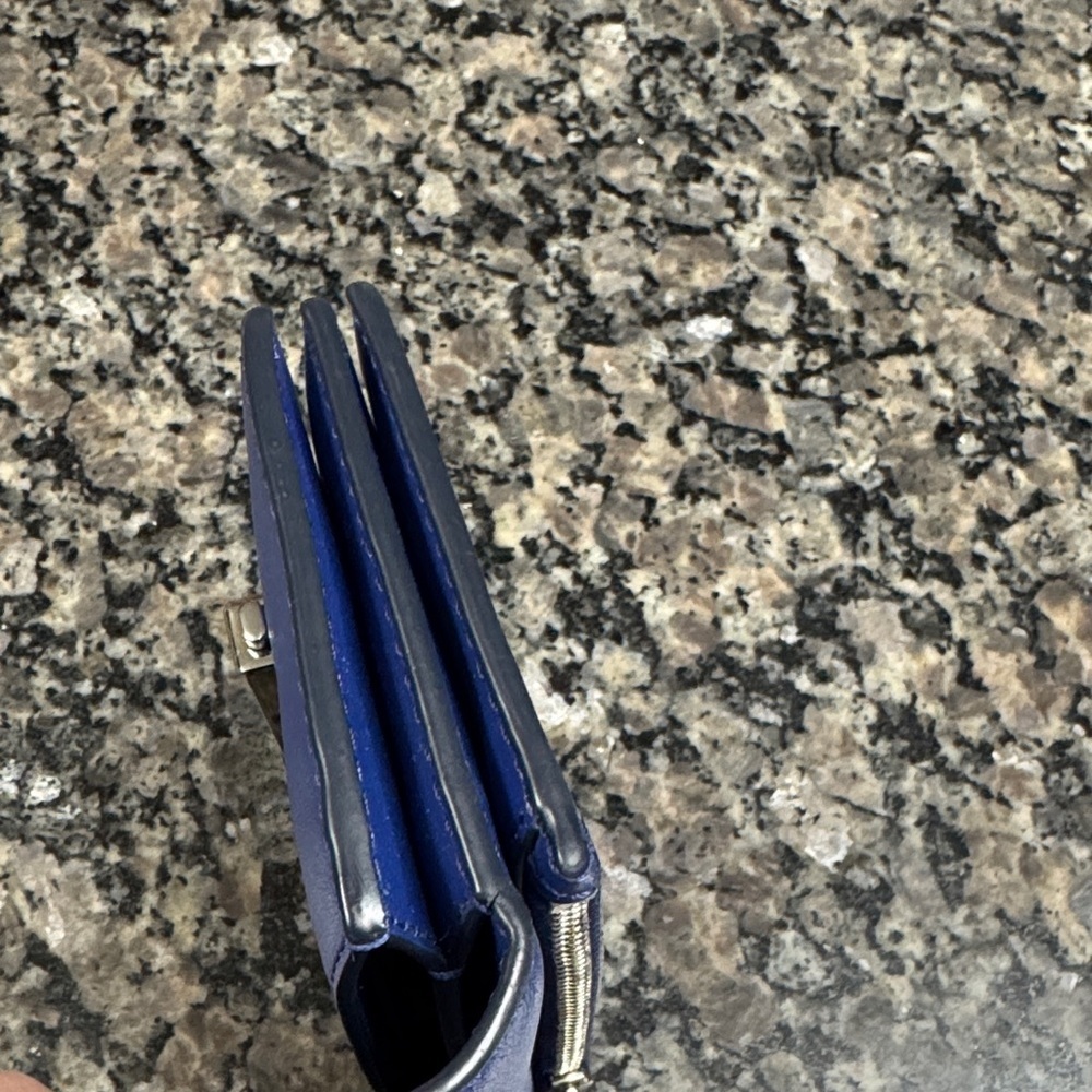 Michael Kors Cece Cobalt Blue Card Wallet with Silver Clasp EUC - Picture 12 of 15
